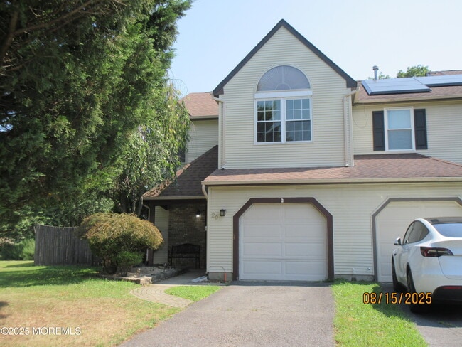 Primary Photo - 29 Longbrook Ln