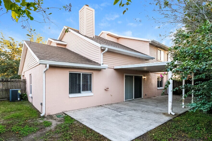 Building Photo - 490 Chicago Woods Cir