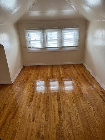 Building Photo - 12253 S Yale Ave