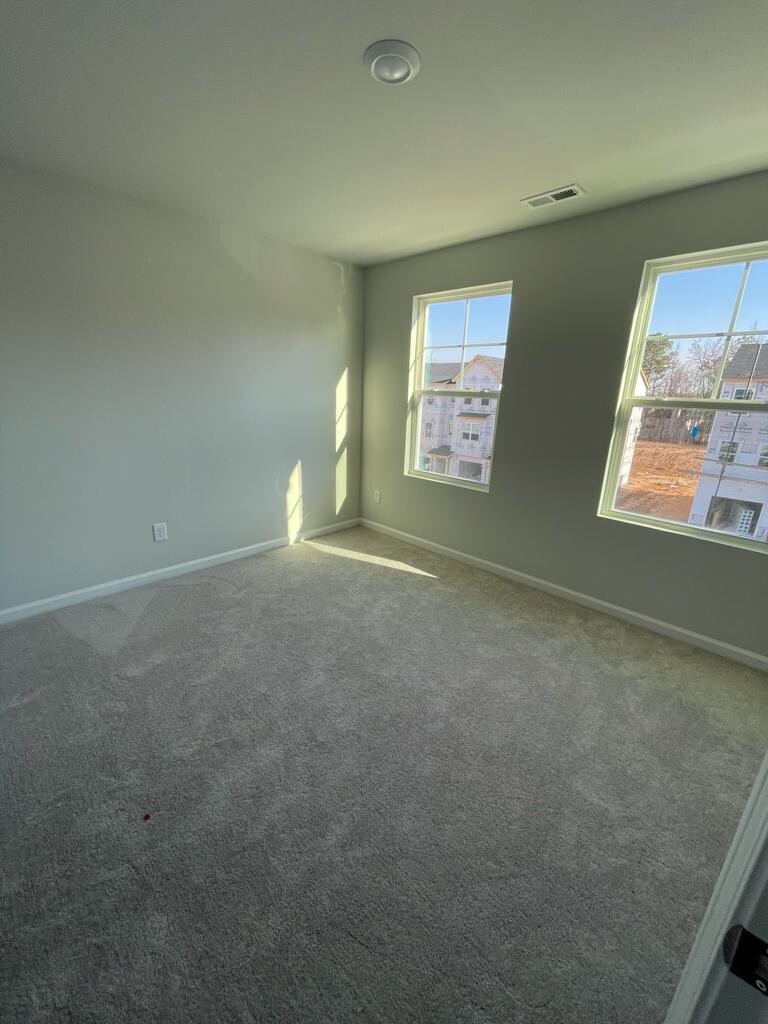 Building Photo - Room in Townhome on Southern Magnolia Dr