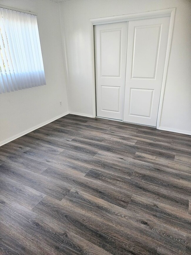 Building Photo - Nicely updated 1bd/1ba, move in ready!!