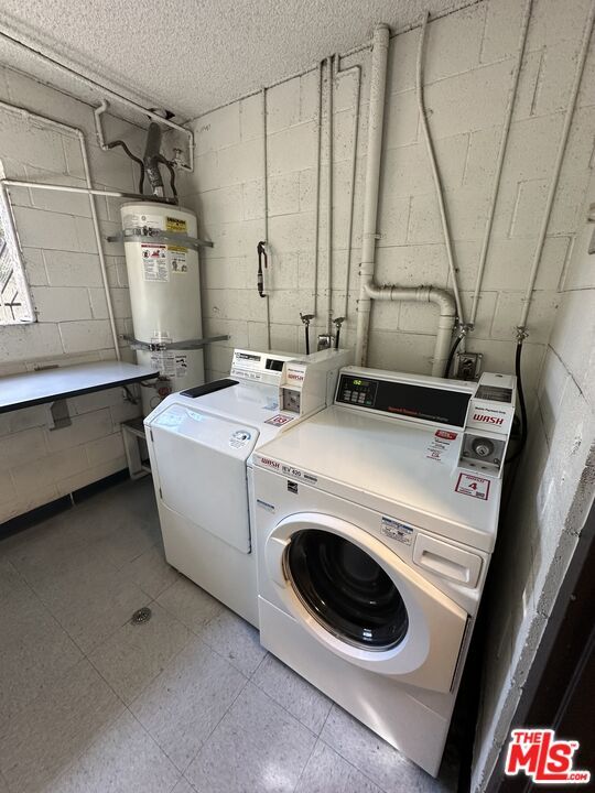 Building Photo - 10960 Bluffside Dr