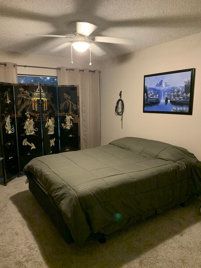 Building Photo - 2550 Eagle Dr