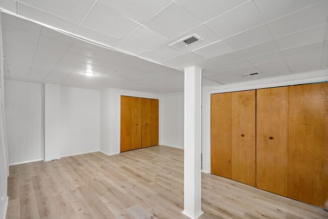 Building Photo - AVAILABLE AUGUST 1ST!! DON'T MISS THIS 3 B...
