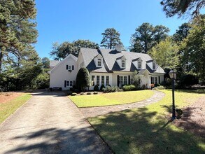 Building Photo - **OFFERING REFUNDABLE APPLICATION FEES & $250 MOVE IN PROMOTION** Incredible 5BD, 4.5BA House in ...