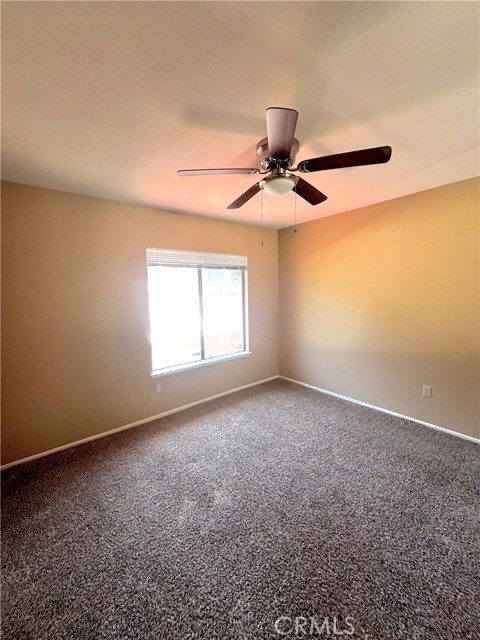 Building Photo - 745 Knollwood Ln
