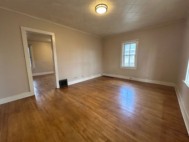 Building Photo - 120 N 4th Ave