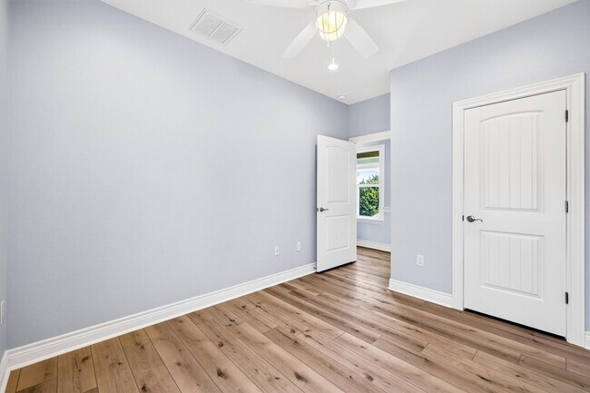 Building Photo - 12835 E Conquistador Dr