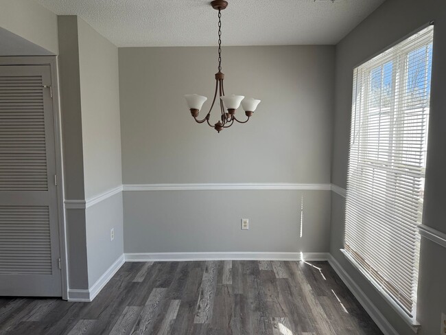 Building Photo - 3 bed, 2.5 bath townhome in Helena