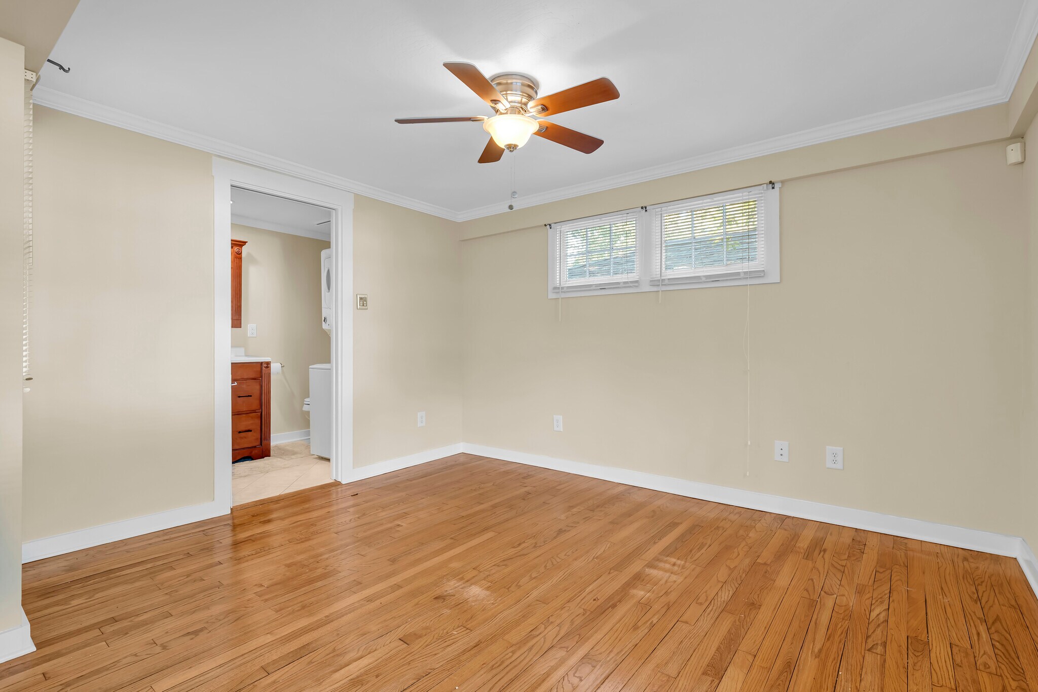 Building Photo - 207 Border Dr E