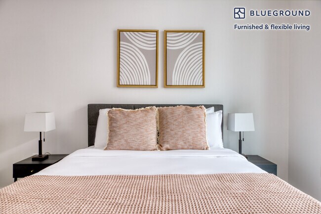 Building Photo - 4131 Laguna St