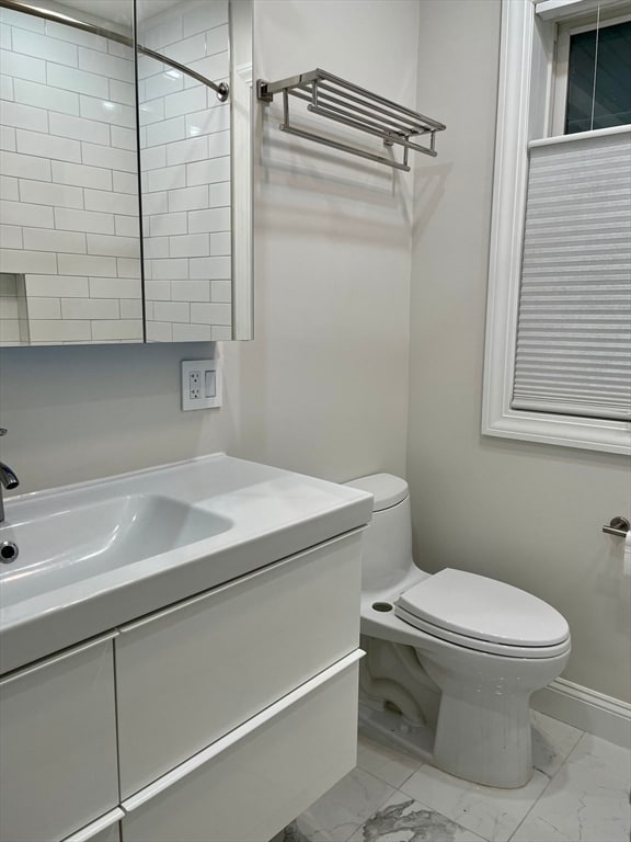 Building Photo - 258 W Broadway