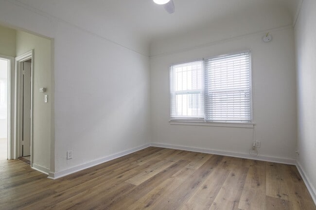 Floorplan - Newly Remodeled Studio Apartment