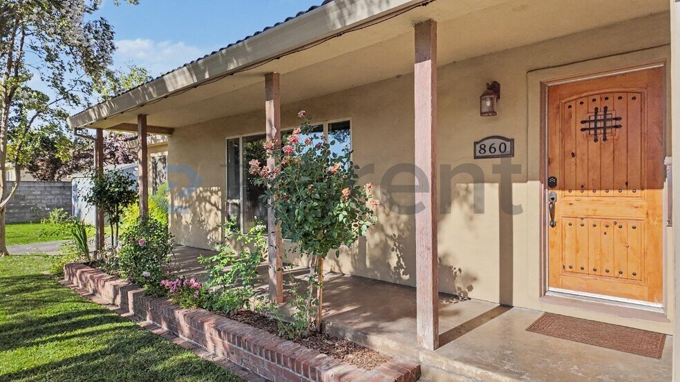 Building Photo - Unit Main House