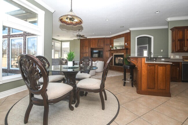 Building Photo - 21685 Merion Ct