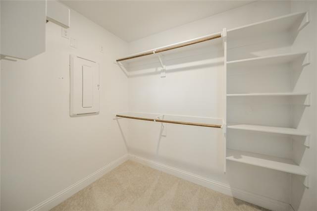 Building Photo - 1024 Foxglove Dr