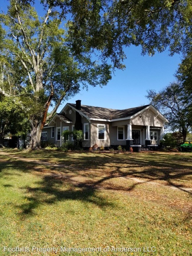 3 br, 2 bath House 2933 Lebanon Road 2933 Lebanon Rd Pendleton SC