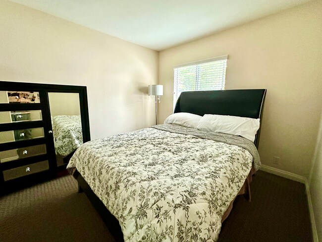 second bedroom - 44 Dianthus