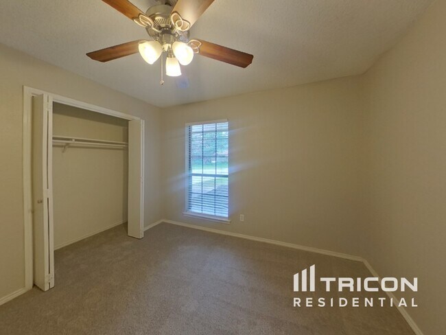 Building Photo - 6408 Alta Vista Dr