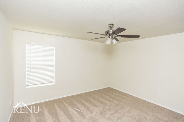 Building Photo - 4115 Wintergreen Dr