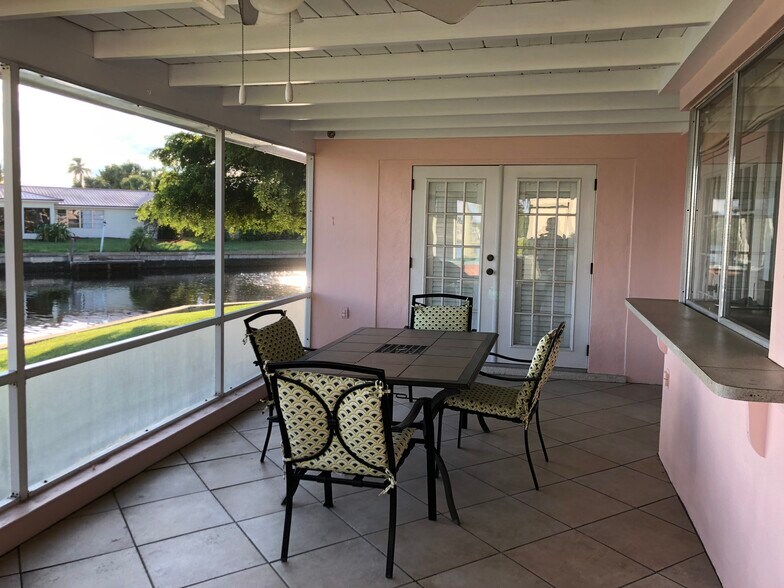 Building Photo - 381 Delido Ct