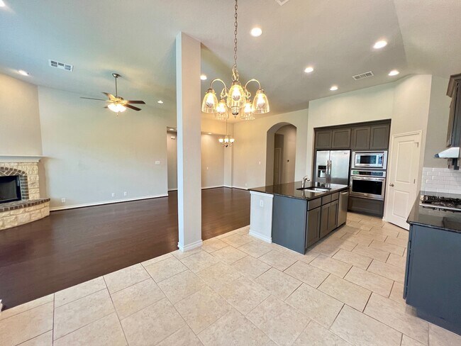 Building Photo - 9740 Innes Pl