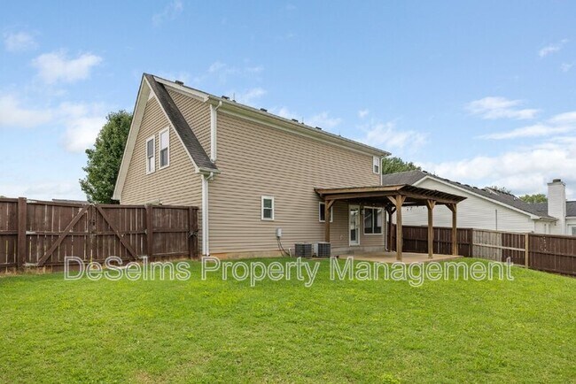 Building Photo - 873 Maricopa Dr