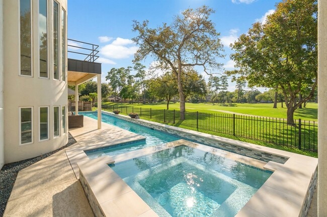 Building Photo - 6510 Sussex Ct