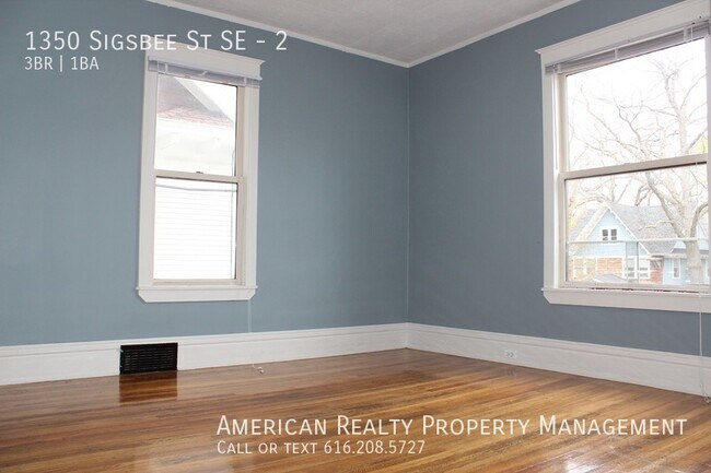 Building Photo - 1350 Sigsbee St SE