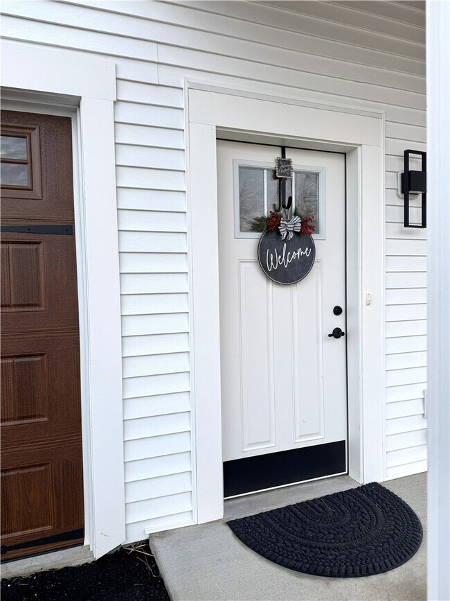 Building Photo - 403 Erie Rdg Dr