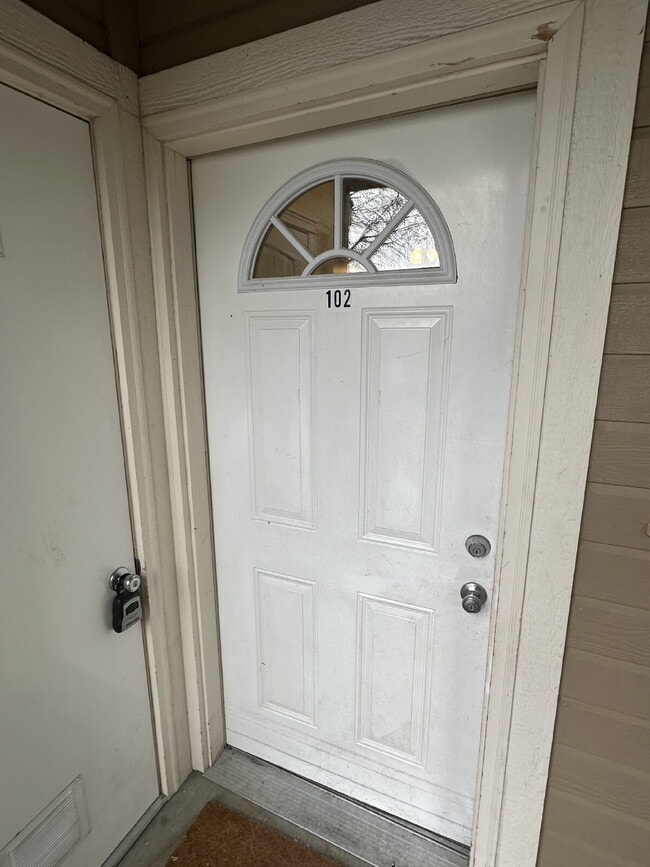 Building Photo - 10151 W Rifleman Ln