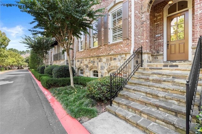 Building Photo - 2317 St Davids Square