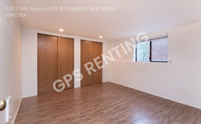 Building Photo - 5302 9th Ave NE