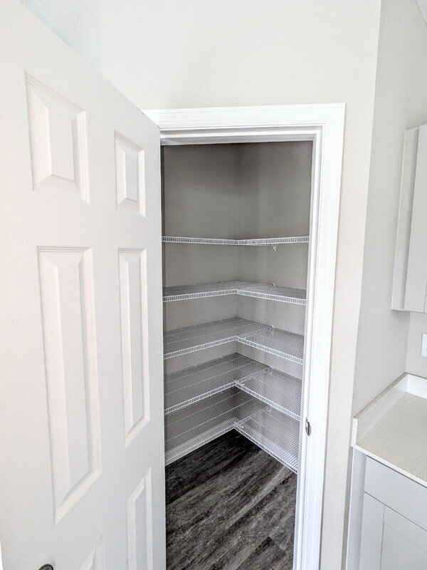 Building Photo - 13089 Oak Hill Way