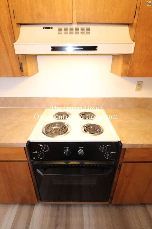 Building Photo - 3712 S Kelly Ave