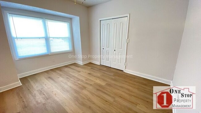 Building Photo - MOVE IN READY NOW!! - 3 Bedroom 2 1/2 Bath...