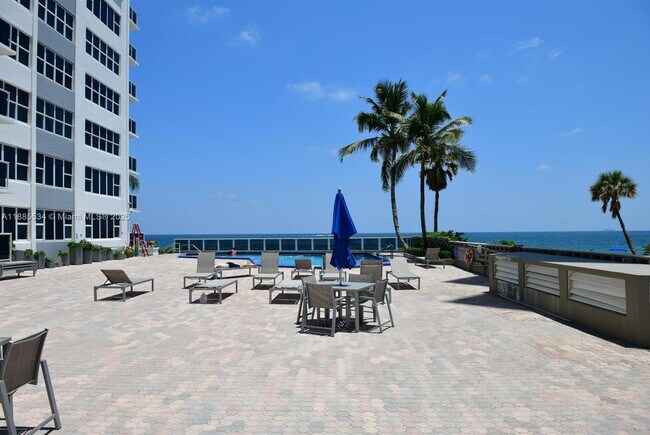 Building Photo - 3700 Galt Ocean Dr