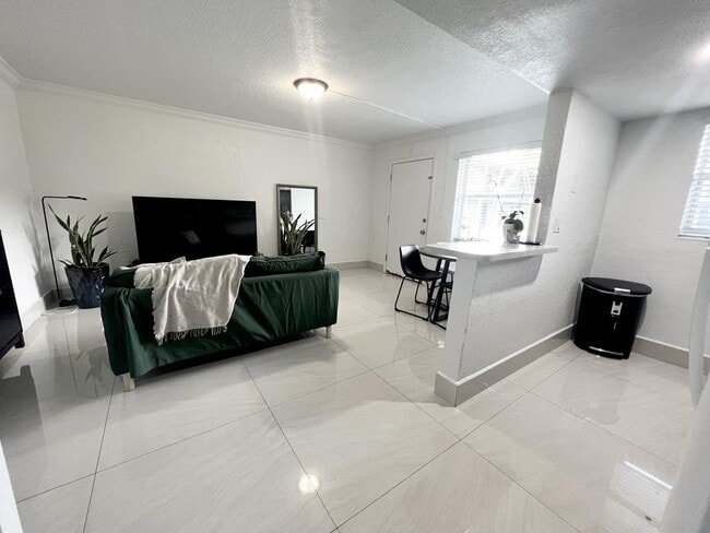 Building Photo - 3901 SW 112th Ave