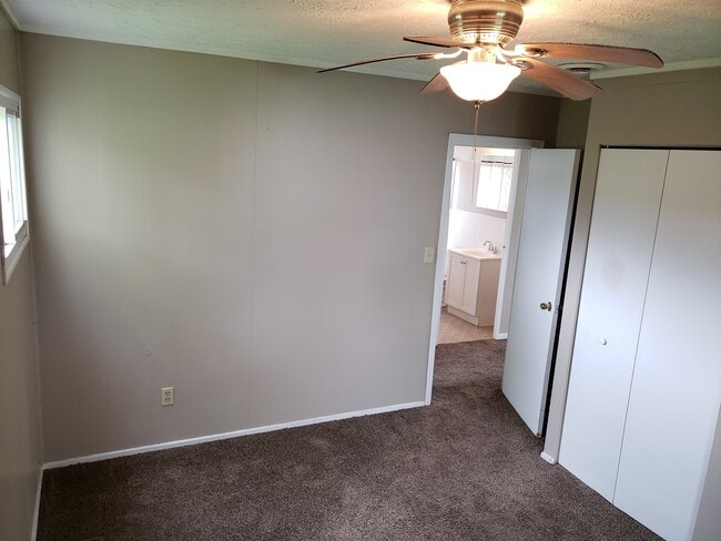 Building Photo - Charming 3-Bedroom Ranch Home on Corner Lo...