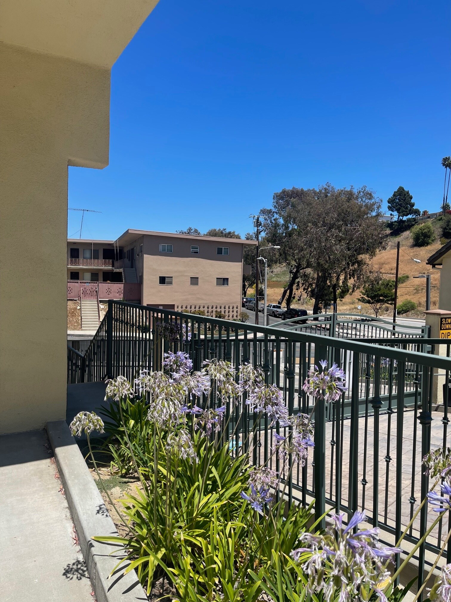 Exterior - 4600 Don Lorenzo Dr