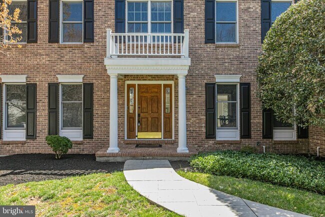 Building Photo - 497 Christopher Dr