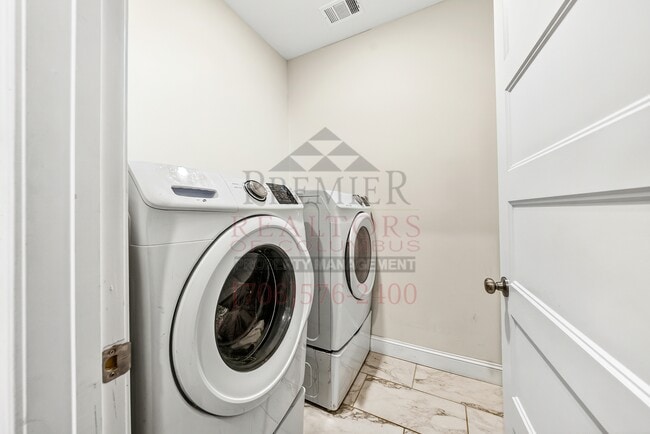 Building Photo - 6897 Omaha Dr