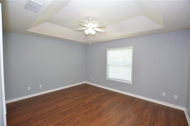 Building Photo - 42 Farmsworth Dr