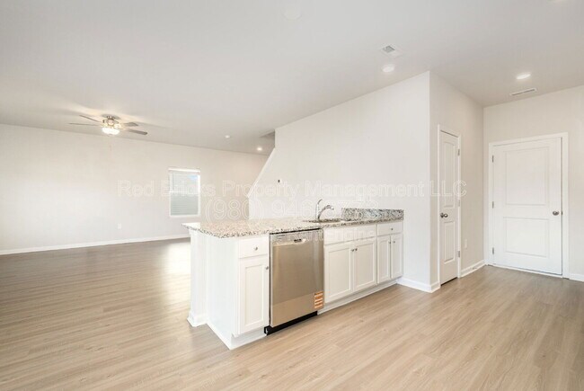 Building Photo - 2222 Transatlantic Ave