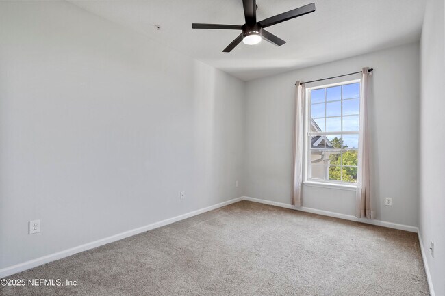 Building Photo - 11251 Campfield Dr