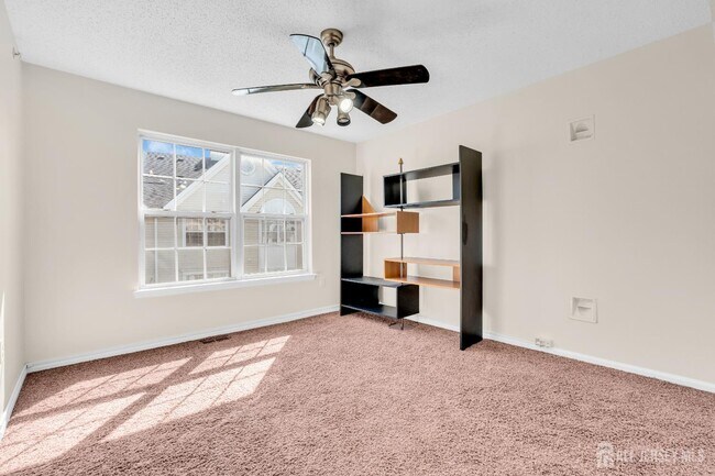 Building Photo - 46 Prestwick Way