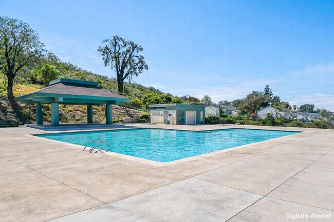 Building Photo - Modern 3BR Townhome | Garage + Driveway Parking | Yard | Pool | Pet Friendly | Move-In Ready