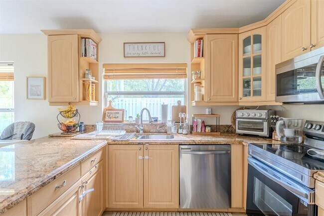 Building Photo - 1334 NW 125th Terrace