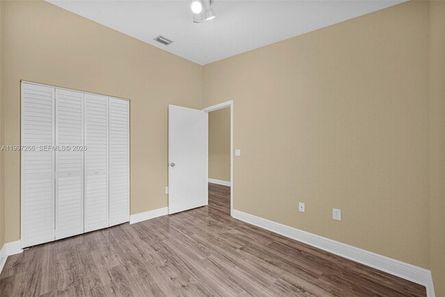 Building Photo - 4930 S University Dr