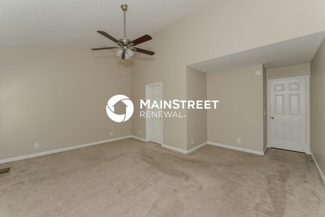 Building Photo - 4 Bedroom Pet-Friendly Home in Goodlettsville, TN with Main Street Renewal